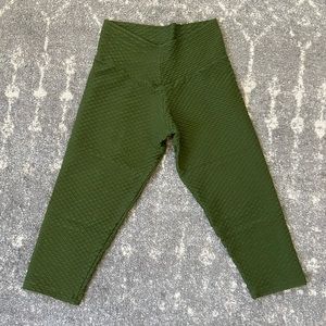 Booty by Brabants Olive green crops